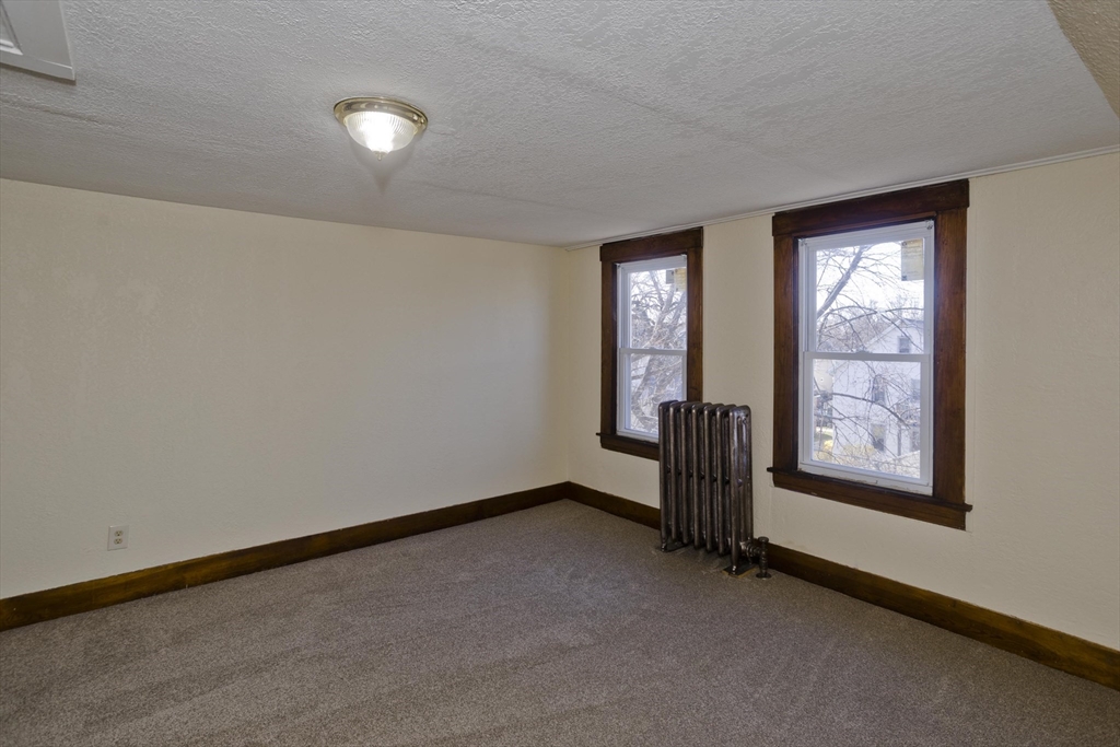 24 Morrell Street Springfield, MA 01104 - Photo 20 of 34