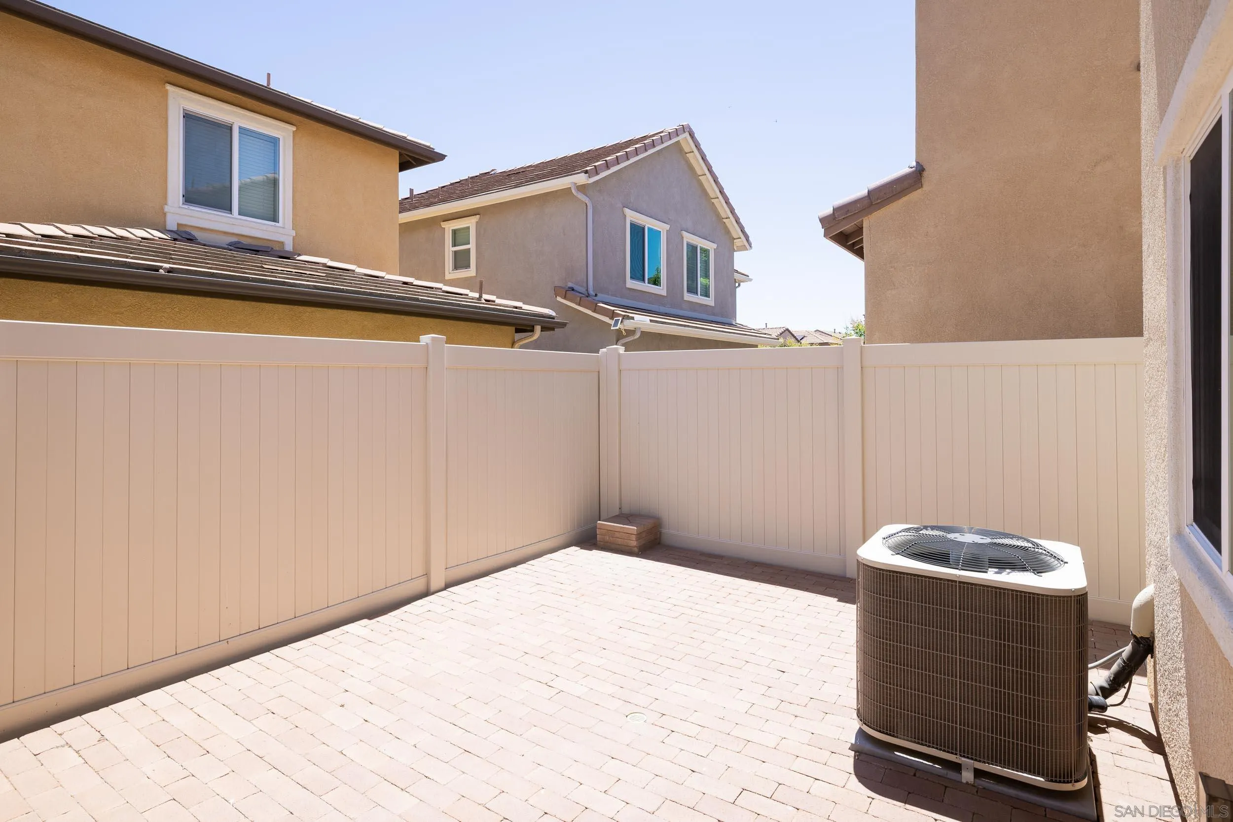 211 Spotted Saddle Way Fallbrook, CA 92028 - Photo 20 of 24 a bedroom with a bed and a cabinets
