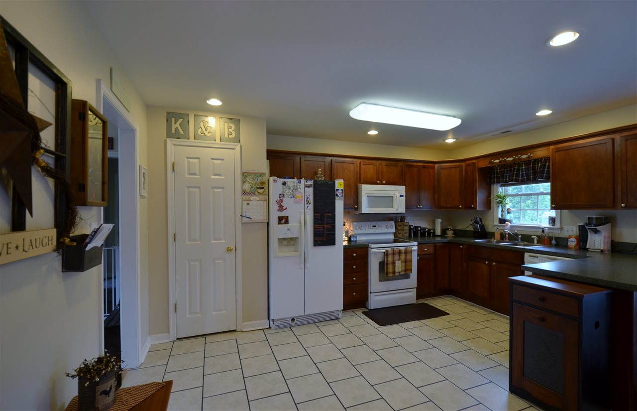 31 Summer Ridge Drive Stuarts Draft, VA 24477 - Photo 6 of 21 Gallery Image 6