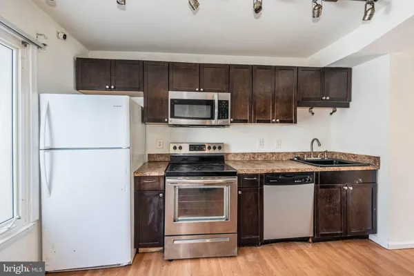 $1,800 | 13 Bohn Court, Rosedale, MD 21237