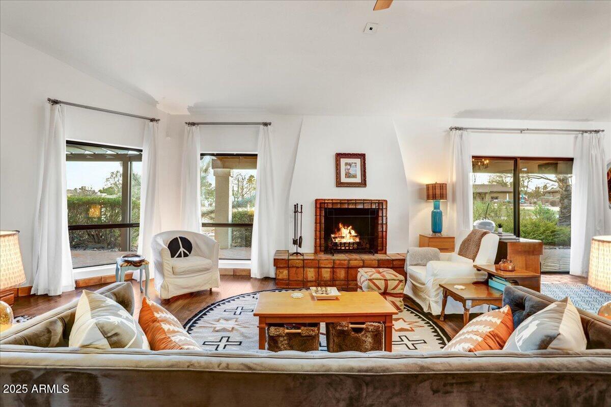 18727 East Avenida Del Ray Rio Verde, AZ 85263 - Photo 4 of 34 21-Living Room