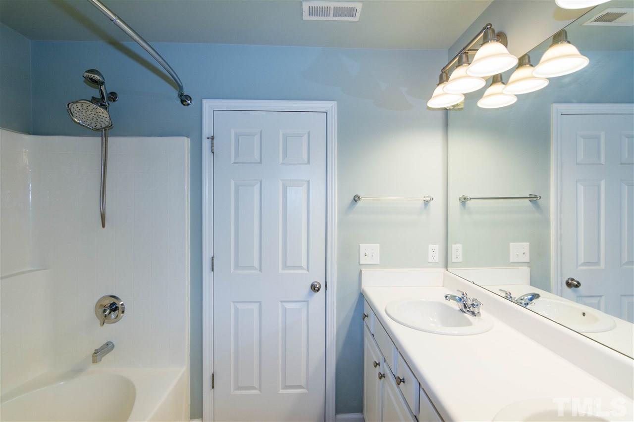 7232 Racine Way Raleigh, NC 27615 - Photo 15 of 21