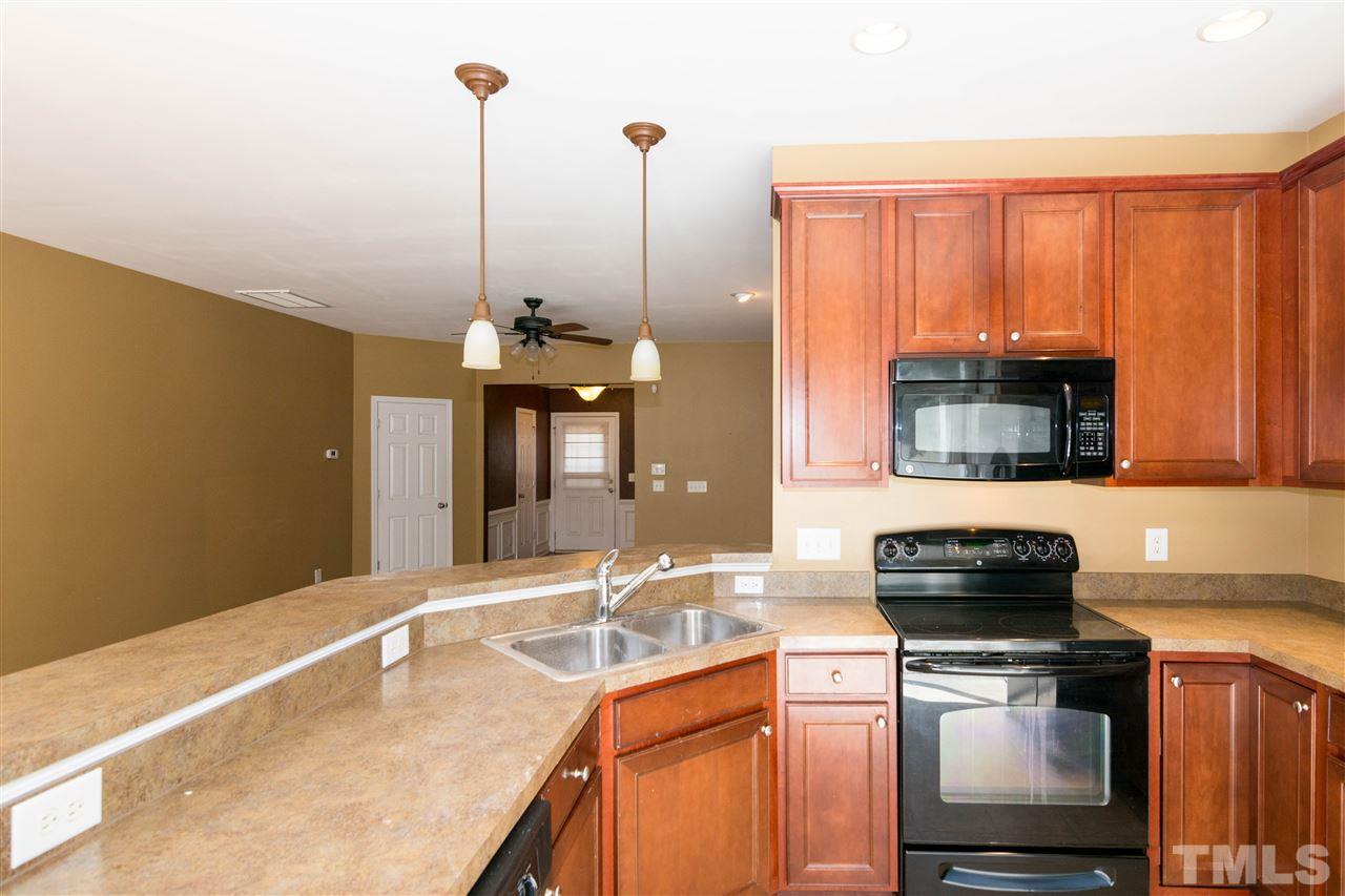 7232 Racine Way Raleigh, NC 27615 - Photo 3 of 21