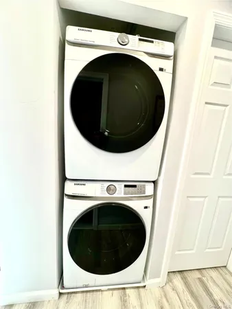 a close up view of washer and dryer