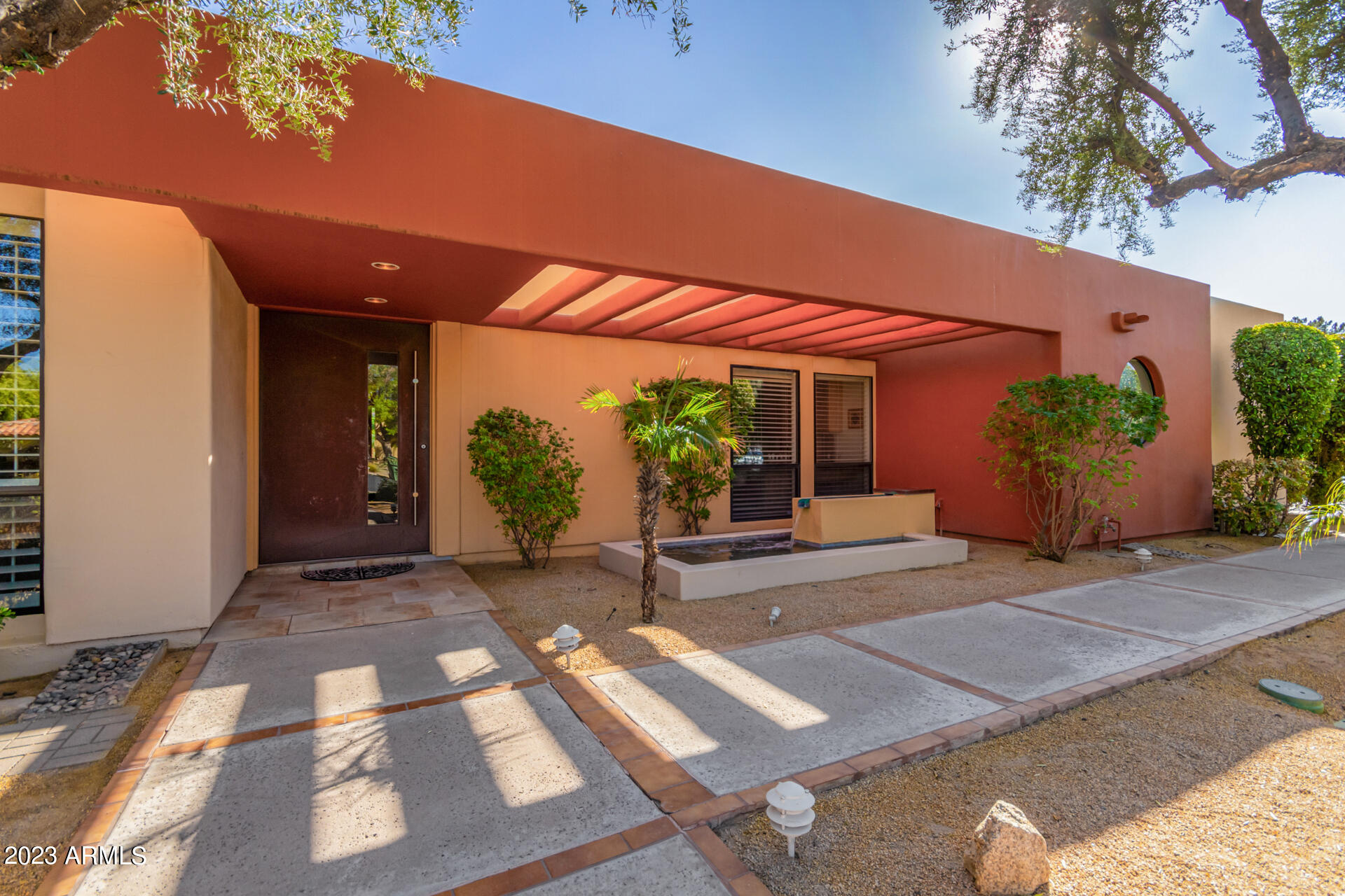 1417 East Colt Road Tempe, AZ 85284 - Photo 9 of 83 0011-10 - Colt