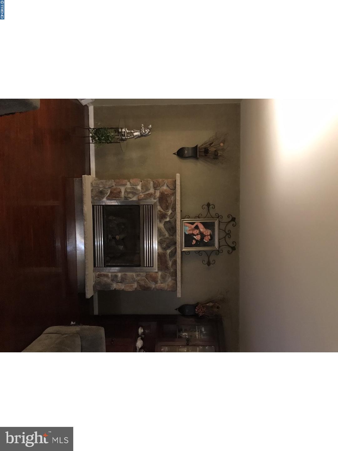13013 Sewell Road Philadelphia, PA 19116 - Photo 4 of 25