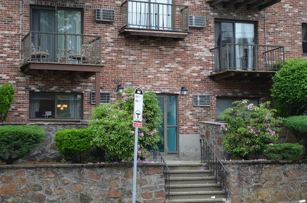 $2,600 | 458-460 Eastern Avenue, Unit 21, Lynn, MA 01902