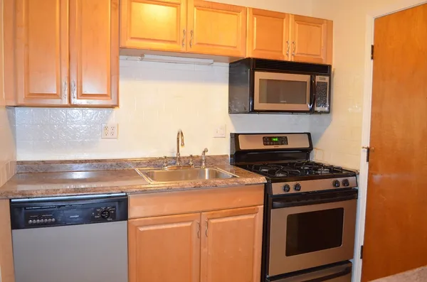 $2,600 | 458-460 Eastern Avenue, Unit 21, Lynn, MA 01902
