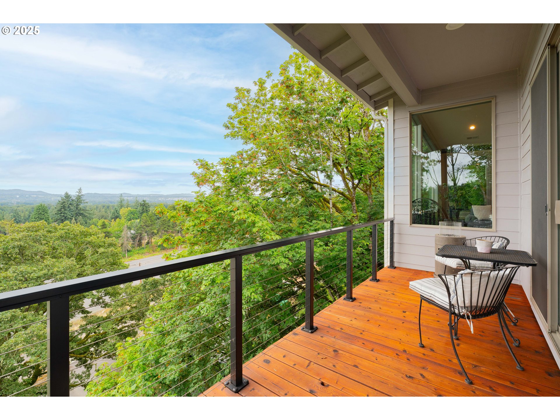 2012 Northwest Sierra Lane Camas, WA 98607 - Photo 37 of 42 a view of a chairs and table in patio