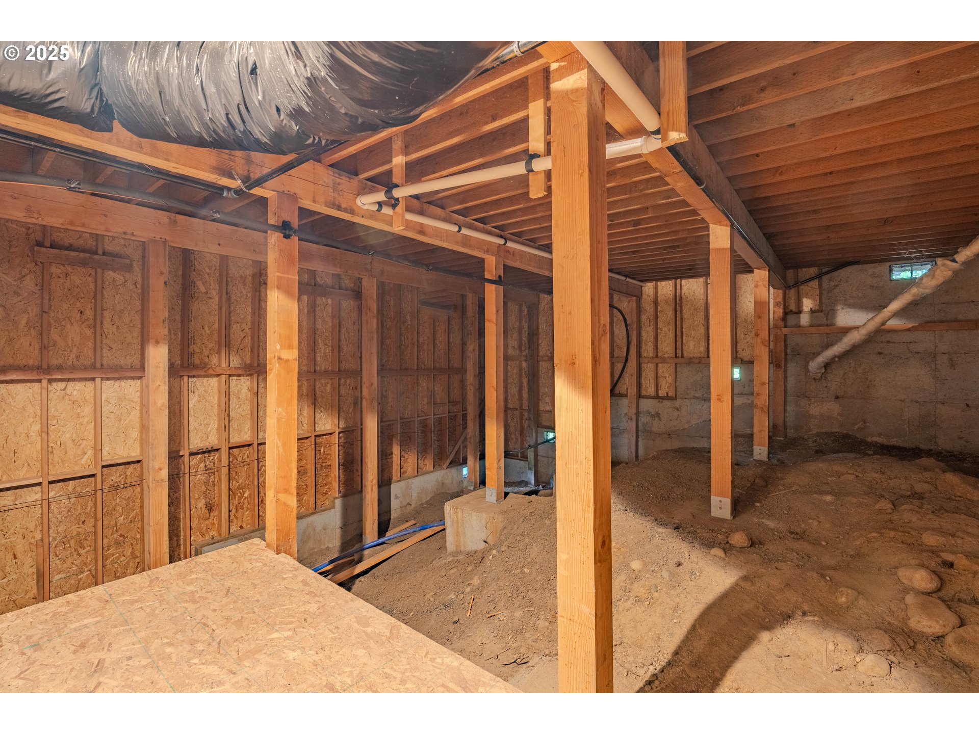 2012 Northwest Sierra Lane Camas, WA 98607 - Photo 39 of 42 a view of a backyard of a house