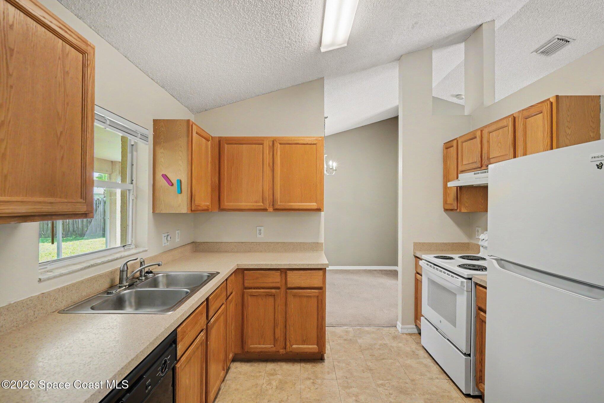 1154 Ida Way Melbourne, FL 32940 - Photo 9 of 27 Kitchen Area