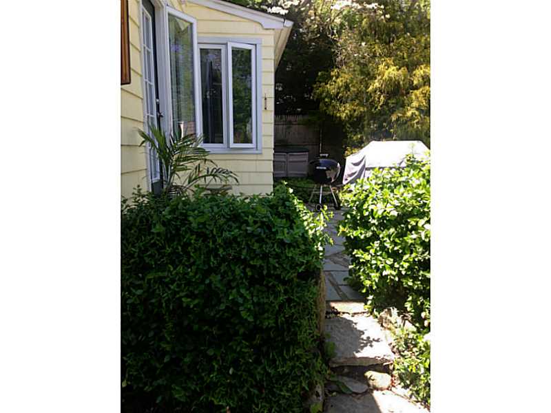 110 Ferry Road North Kingstown, RI 02874 - Photo 19 of 25 Exterior Front.
