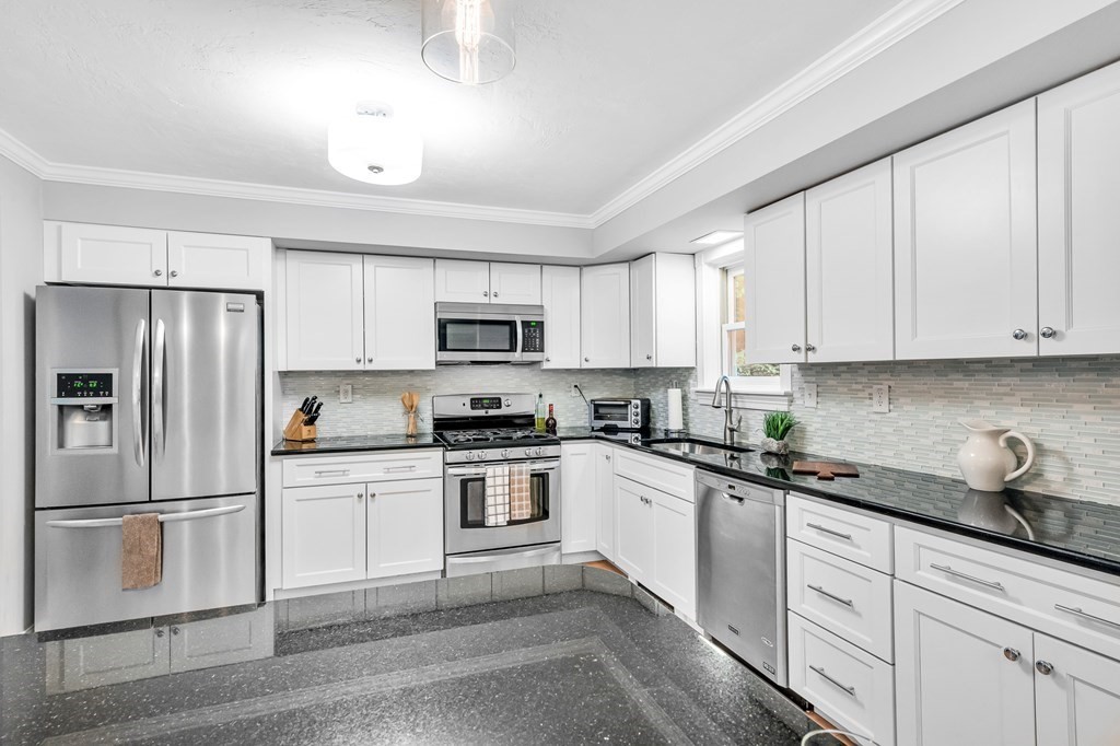 225 Bumstead Road Monson, MA 01057 - Photo 8 of 42