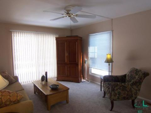 1508 Hidden Valley Lane Rochester, MI 48306 - Photo 7 of 12 432823-6.JPG