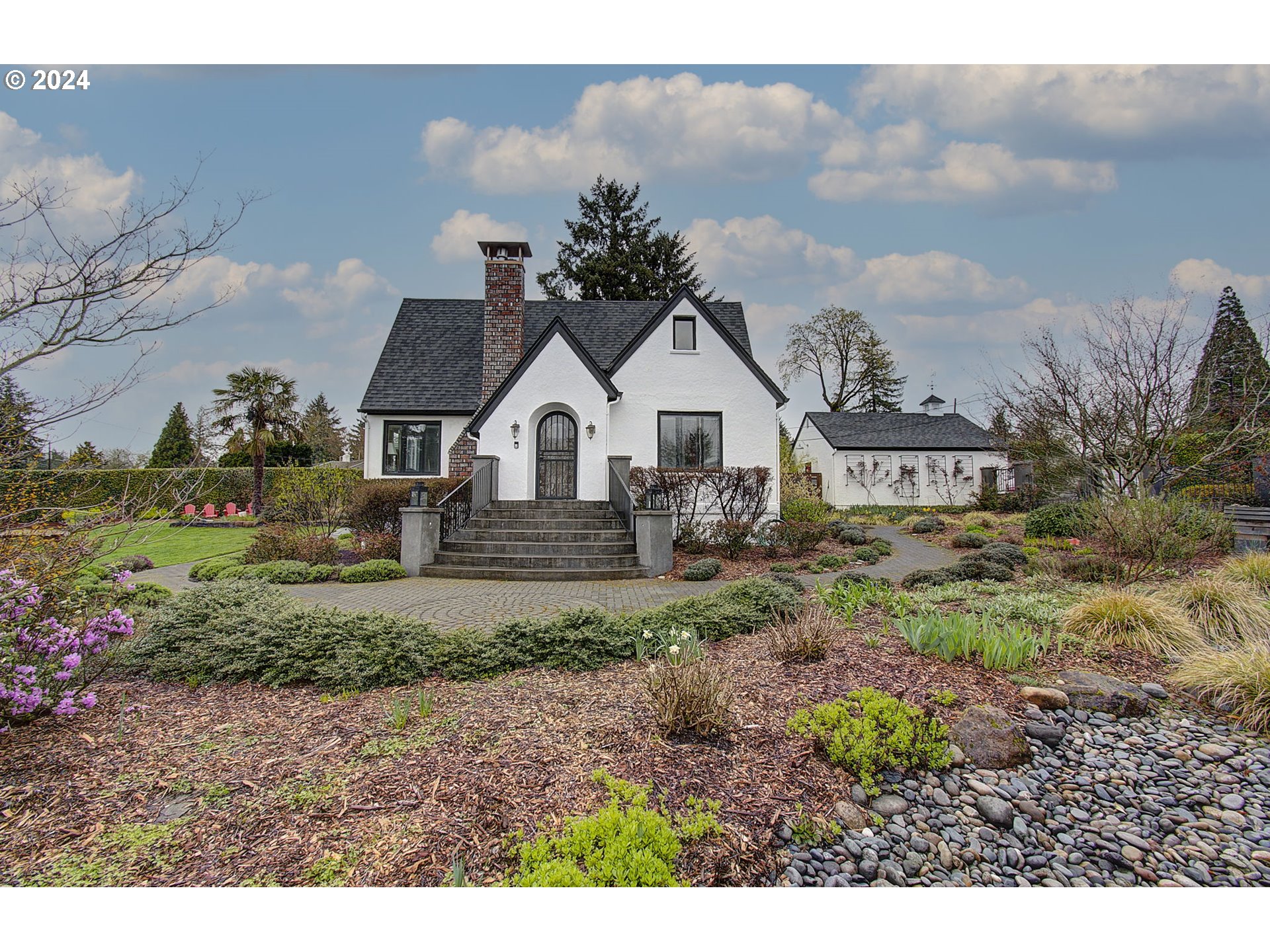 730 South Andresen Rd