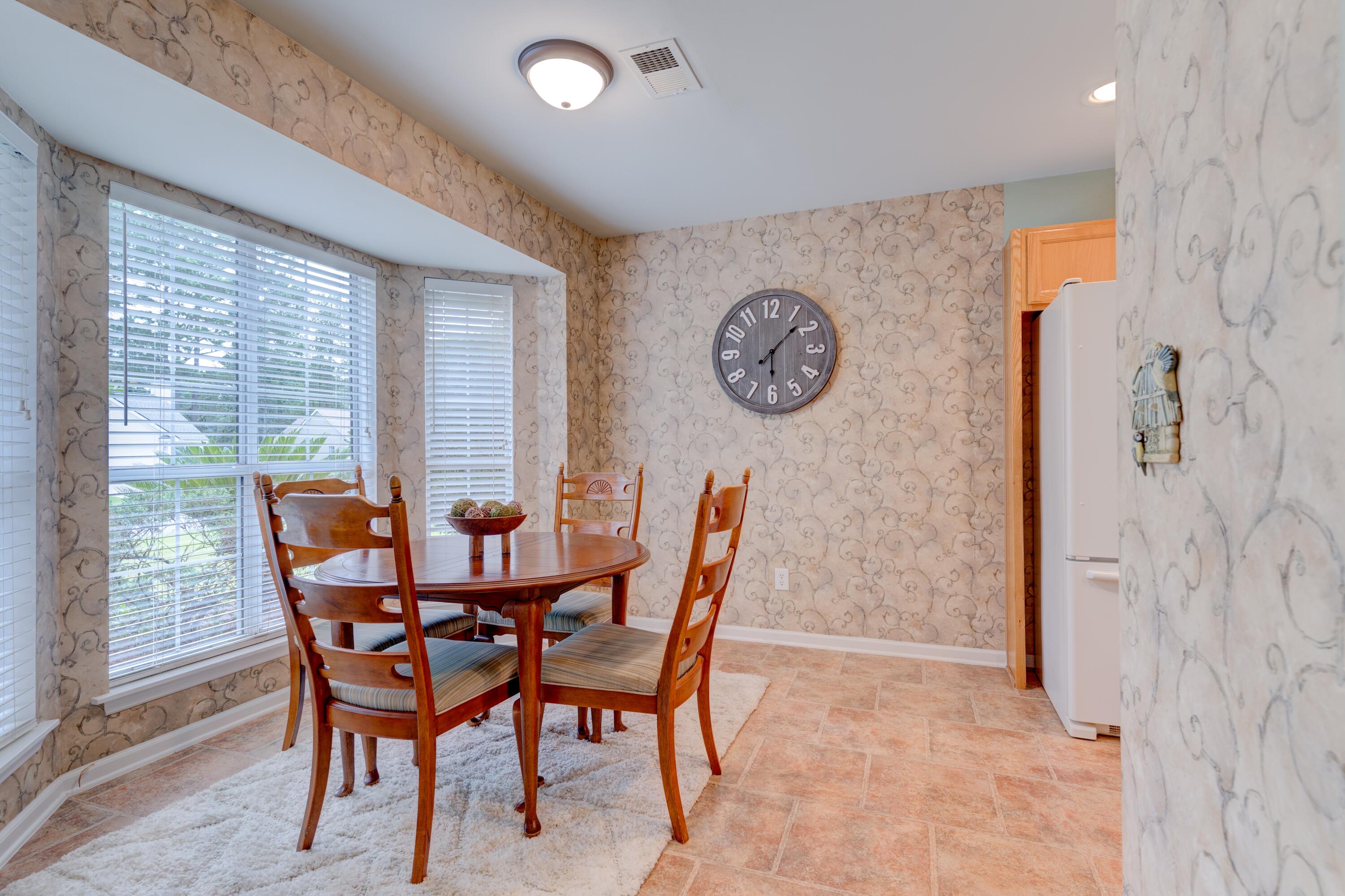 527 Pointe Of Oaks Road Summerville, SC 29485 - Photo 16 of 51 18