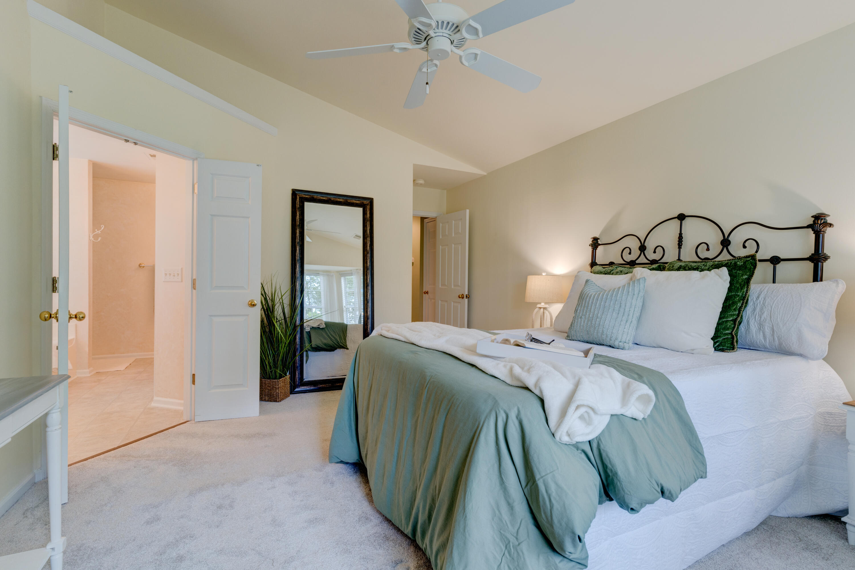 527 Pointe Of Oaks Road Summerville, SC 29485 - Photo 21 of 51 24