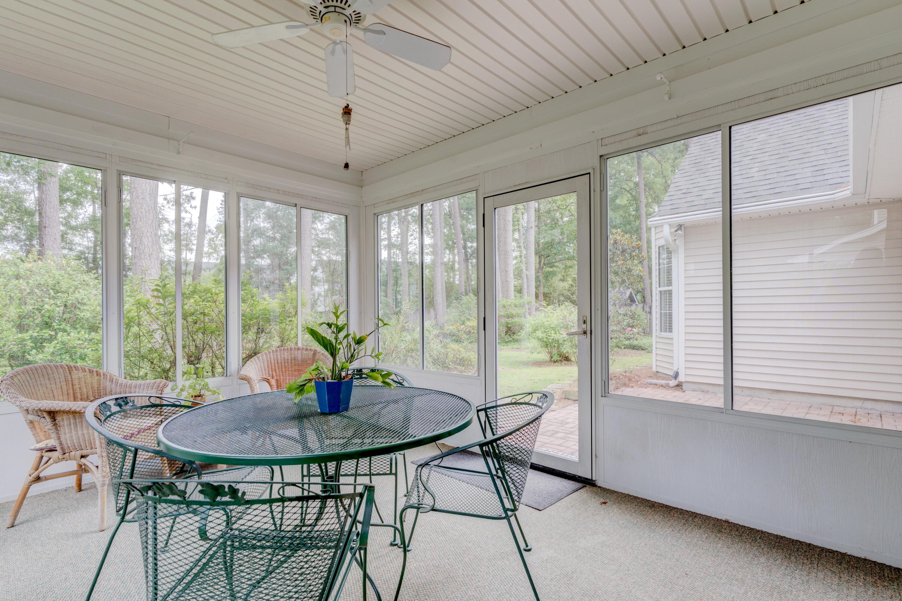 527 Pointe Of Oaks Road Summerville, SC 29485 - Photo 38 of 51 42