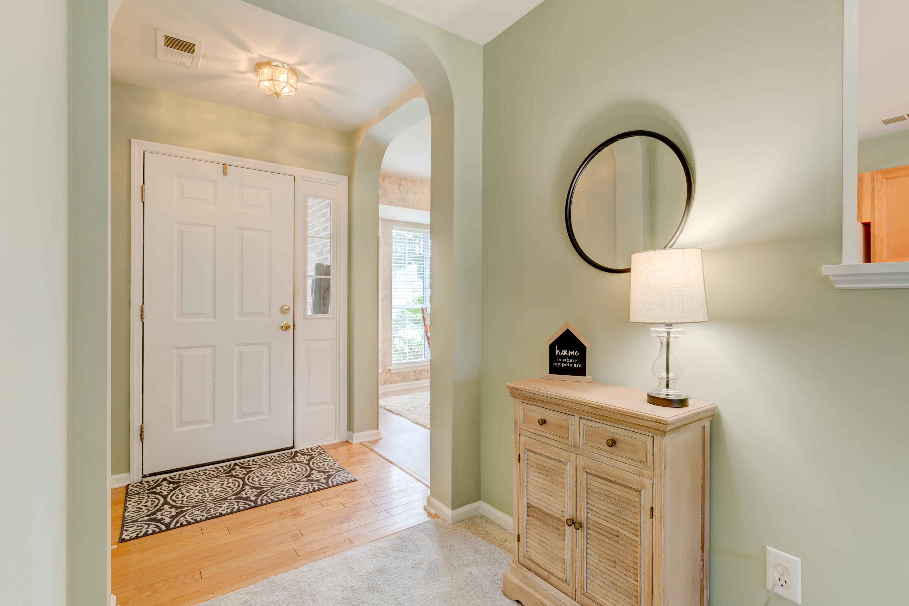 527 Pointe Of Oaks Road Summerville, SC 29485 - Photo 9 of 51 10