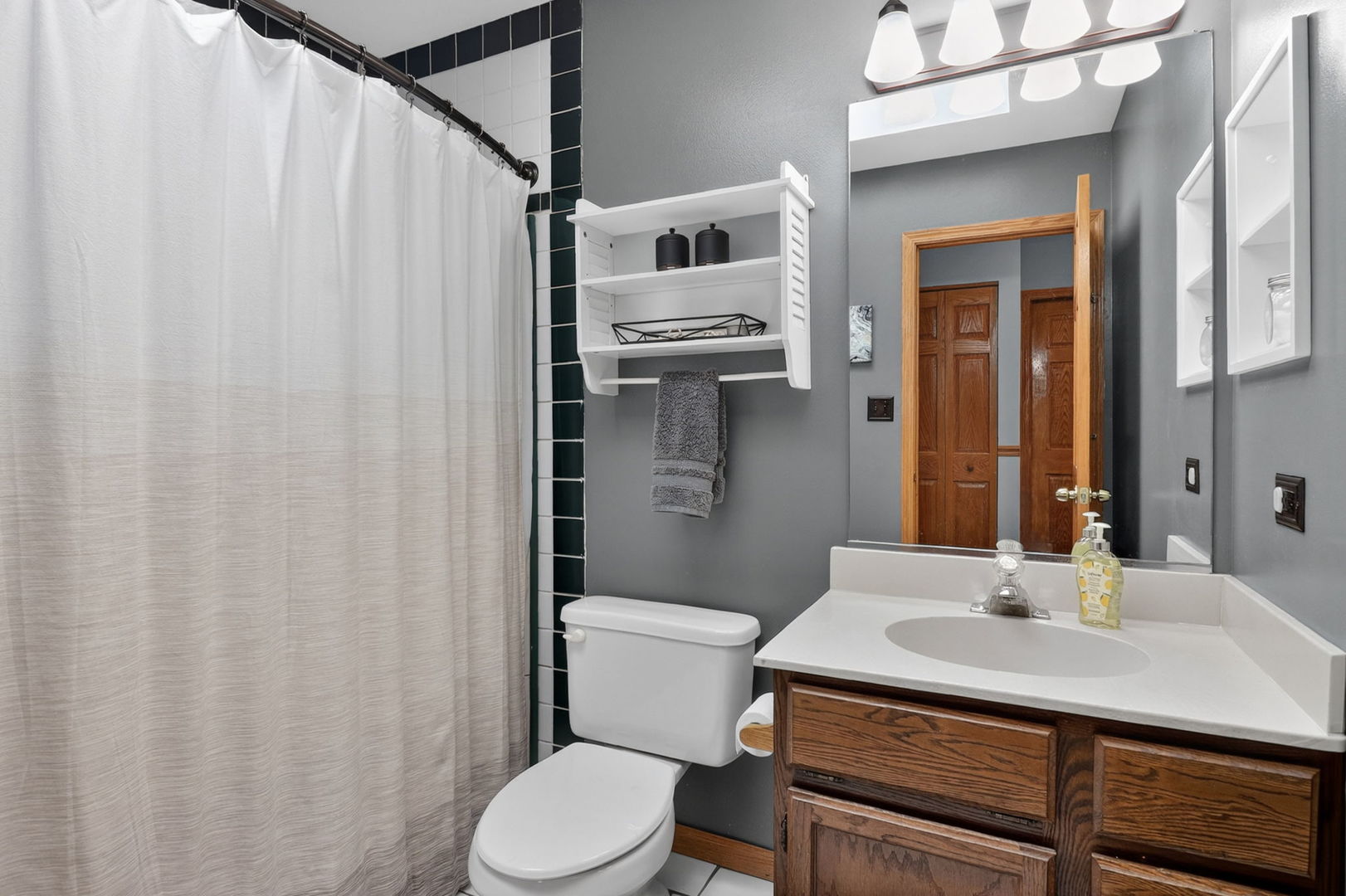 1001 Oak Ridge Drive Streamwood, IL 60107 - Photo 19 of 25