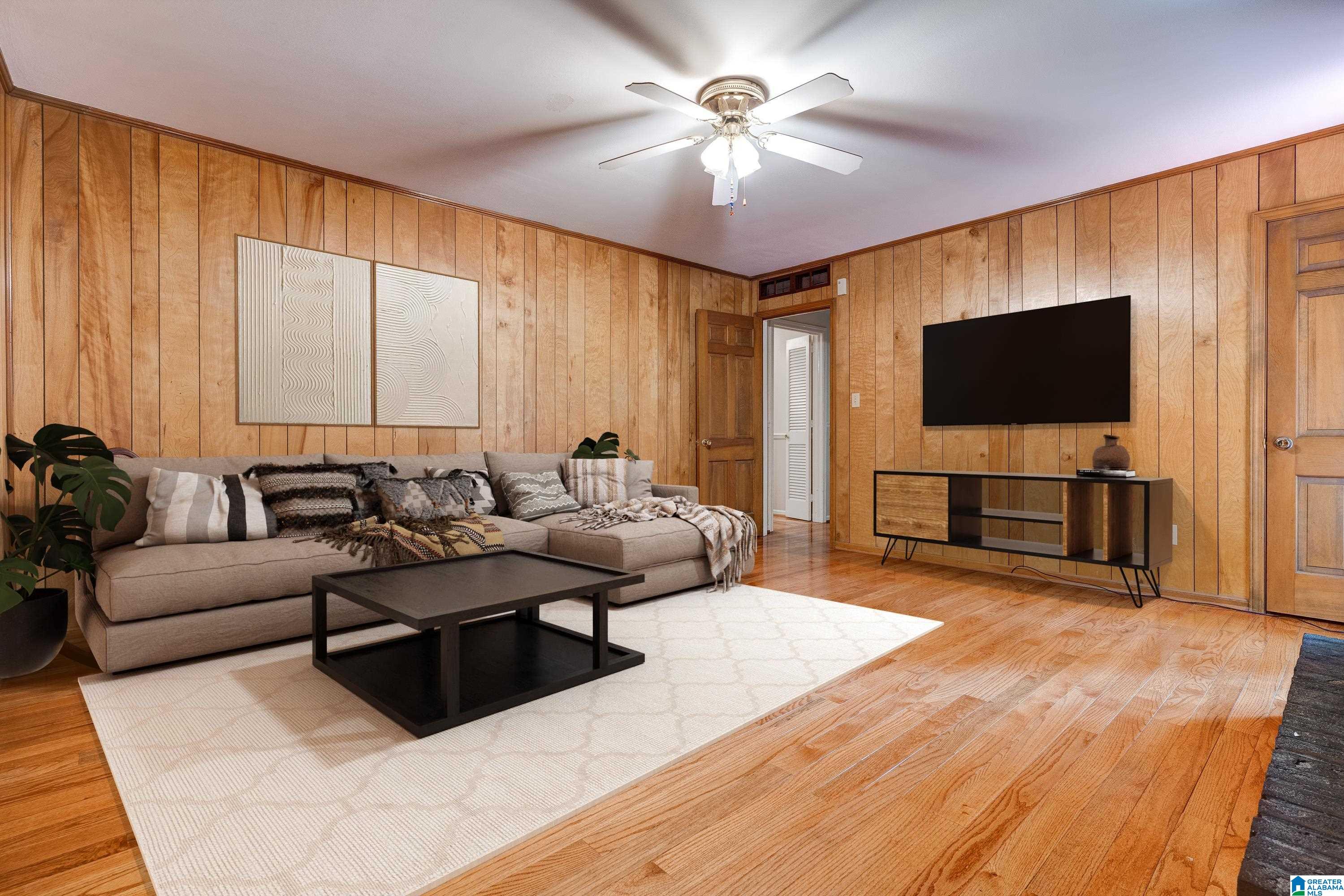 1822 Indian Hills Road Pelham, AL 35124 - Photo 4 of 40