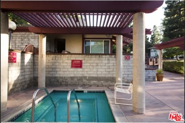 $439,995 | 5832 Bowcroft Street, Unit 4, Los Angeles, CA 90016