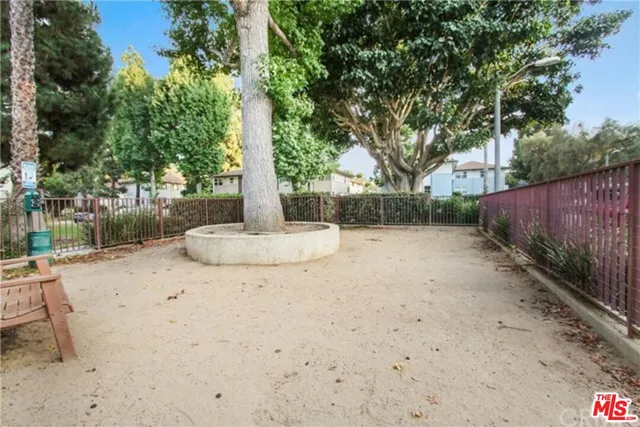 $439,995 | 5832 Bowcroft Street, Unit 4, Los Angeles, CA 90016