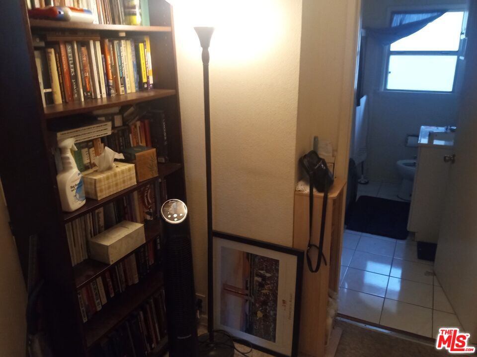 5832 Bowcroft Street, Unit 4 Los Angeles, CA 90016 - Photo 8 of 34