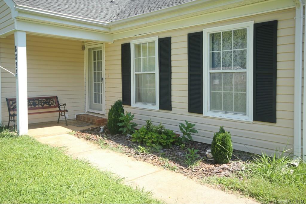 8823 Idlewild Road Charlotte, NC 28227 - Photo 2 of 11 Gallery Image 2
