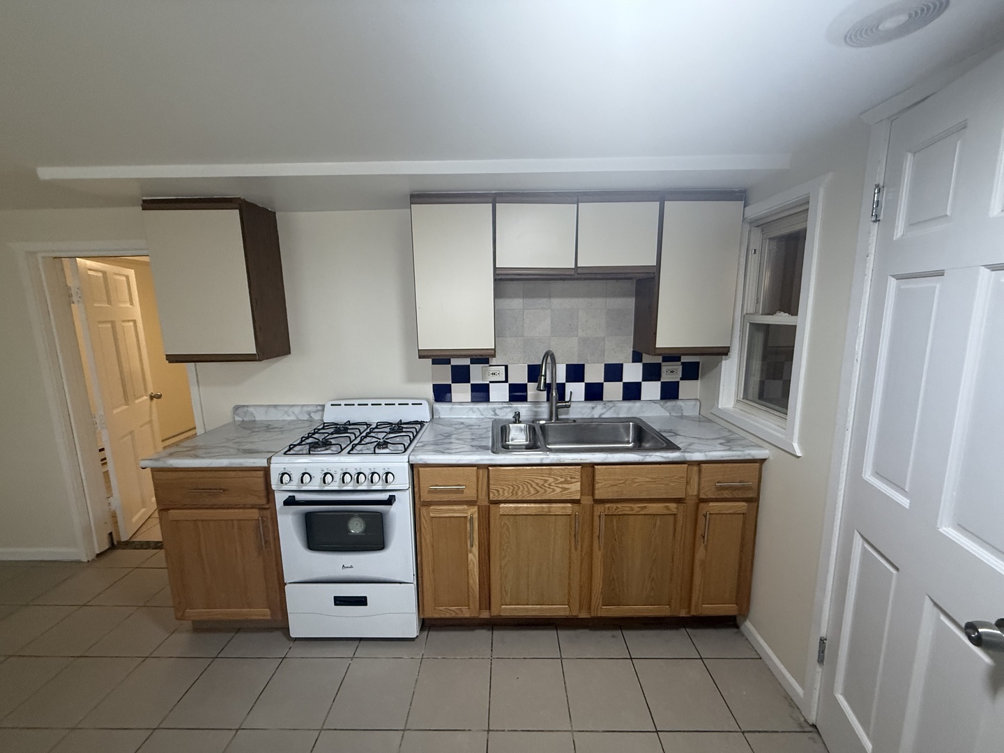 5218 West Crystal Street, Unit GDN Chicago, IL 60651 - Photo 2 of 11