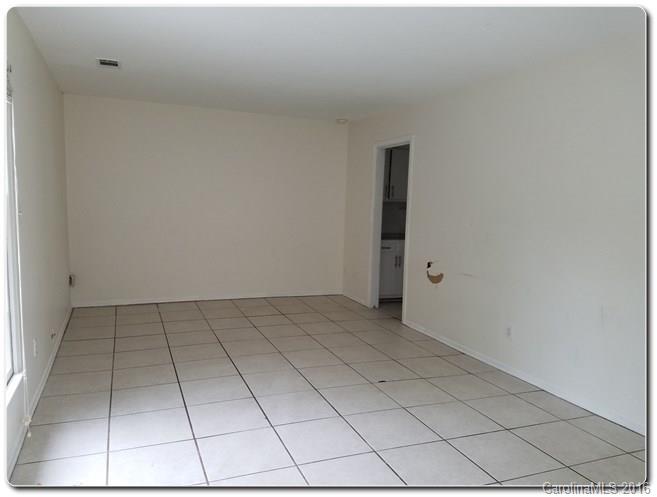 8331 Knights Bridge Road, Unit 8331 Charlotte, NC 28210 - Photo 4 of 10 Gallery Image 4