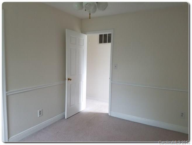 8331 Knights Bridge Road, Unit 8331 Charlotte, NC 28210 - Photo 7 of 10 Gallery Image 7