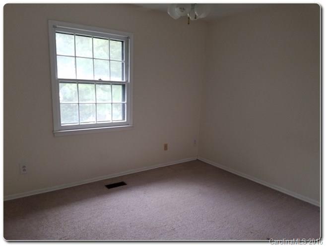 8331 Knights Bridge Road, Unit 8331 Charlotte, NC 28210 - Photo 8 of 10 Gallery Image 8