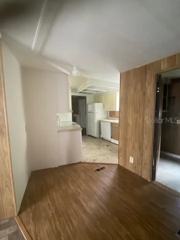 $1,250 | 1035 East Lake Parker Drive, Unit 8, Lakeland, FL 33801