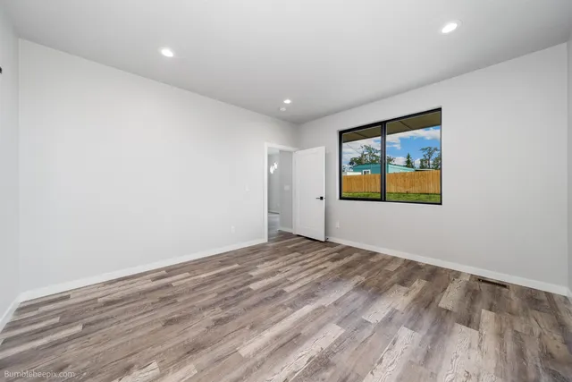 $399,000 | 13527 West 12th Avenue, Airway Heights, WA 99001