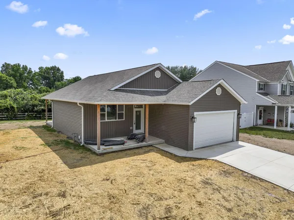 $363,990 | 1551 Metcalfe Avenue, Obetz, OH 43207