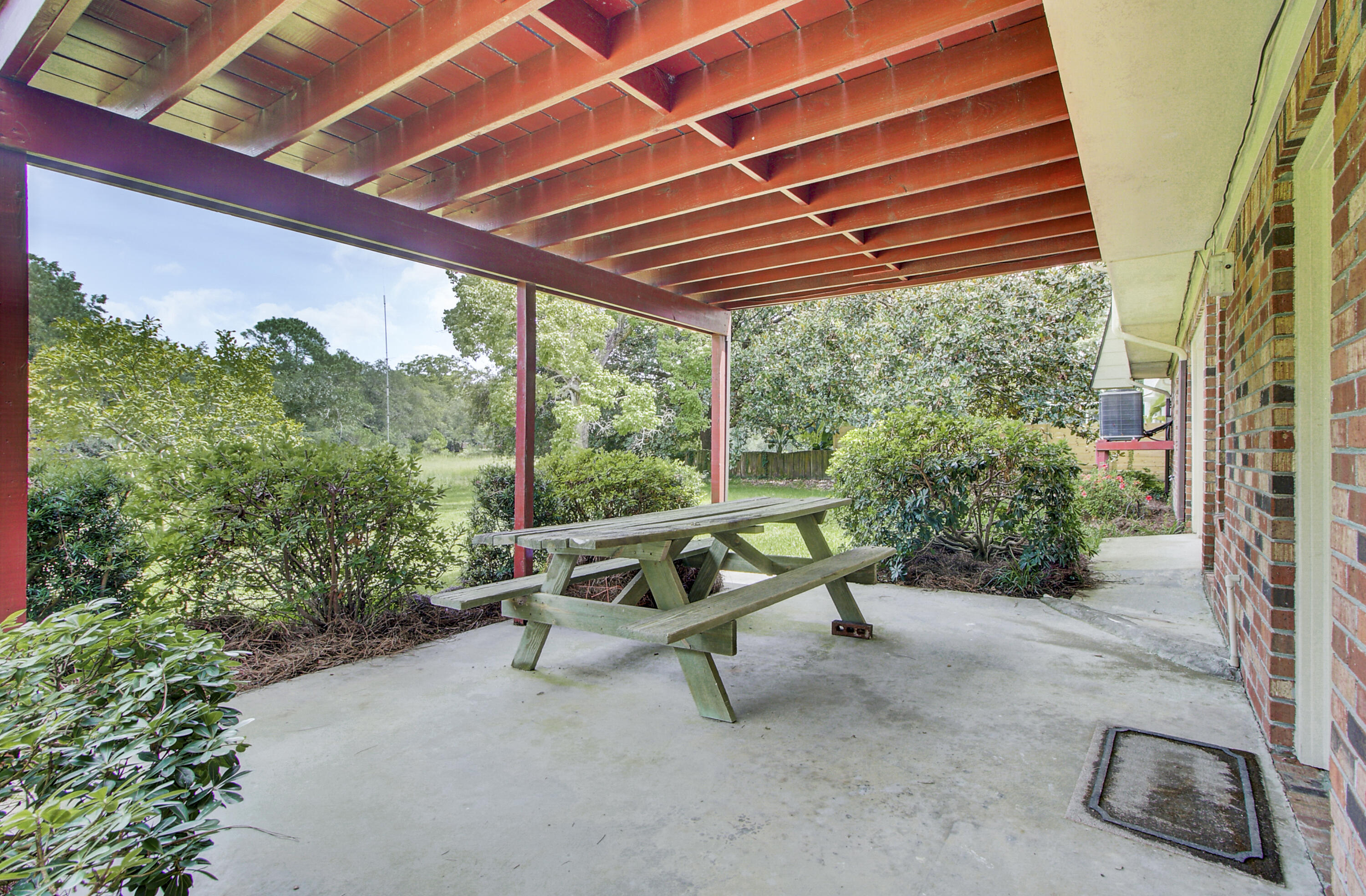 1186 Harbor View Road Charleston, SC 29412 - Photo 34 of 50 42