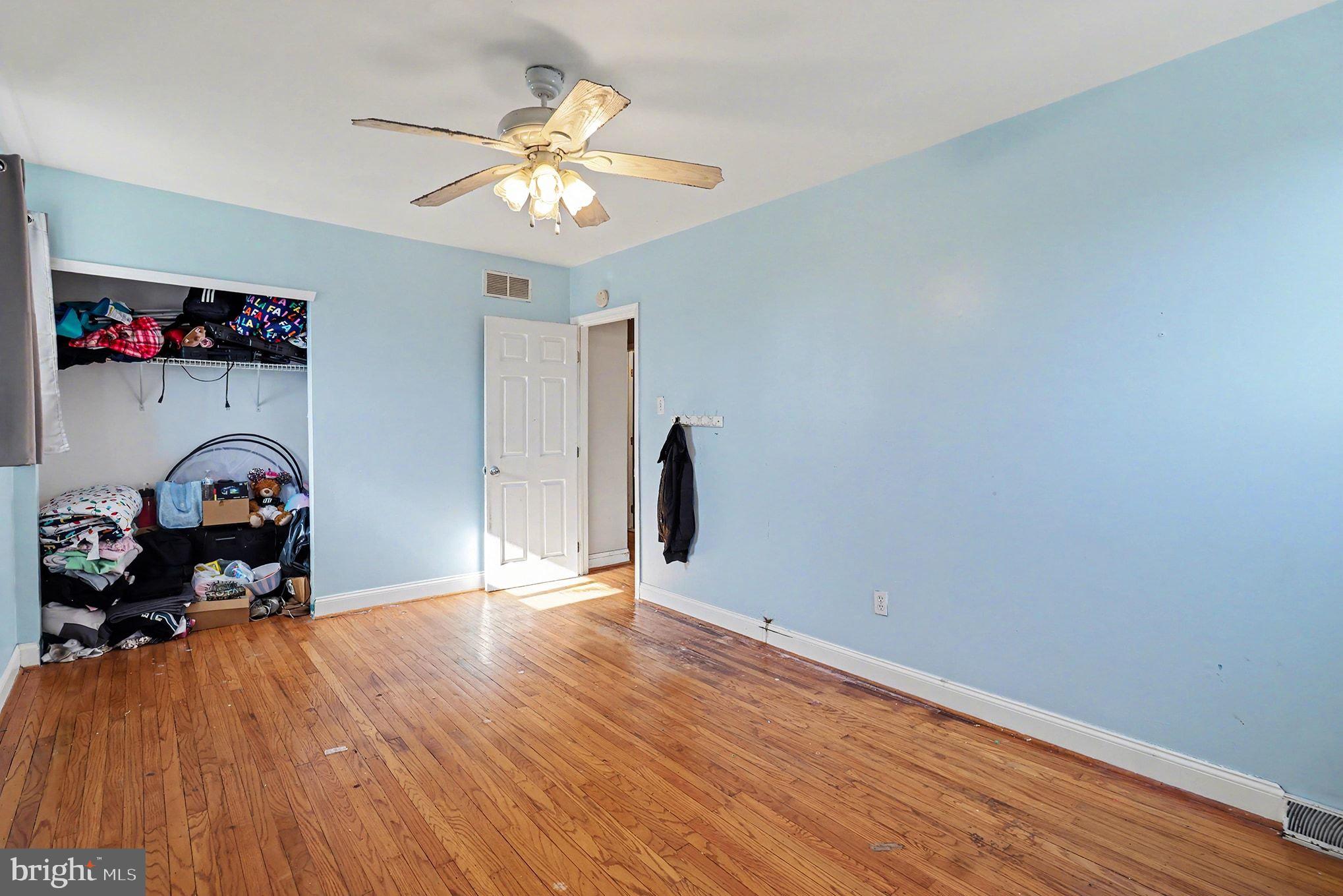 2338 Fairway Road Huntingdon Valley, PA 19006 - Photo 17 of 27 a view of a livingroom with furniture and chandelier