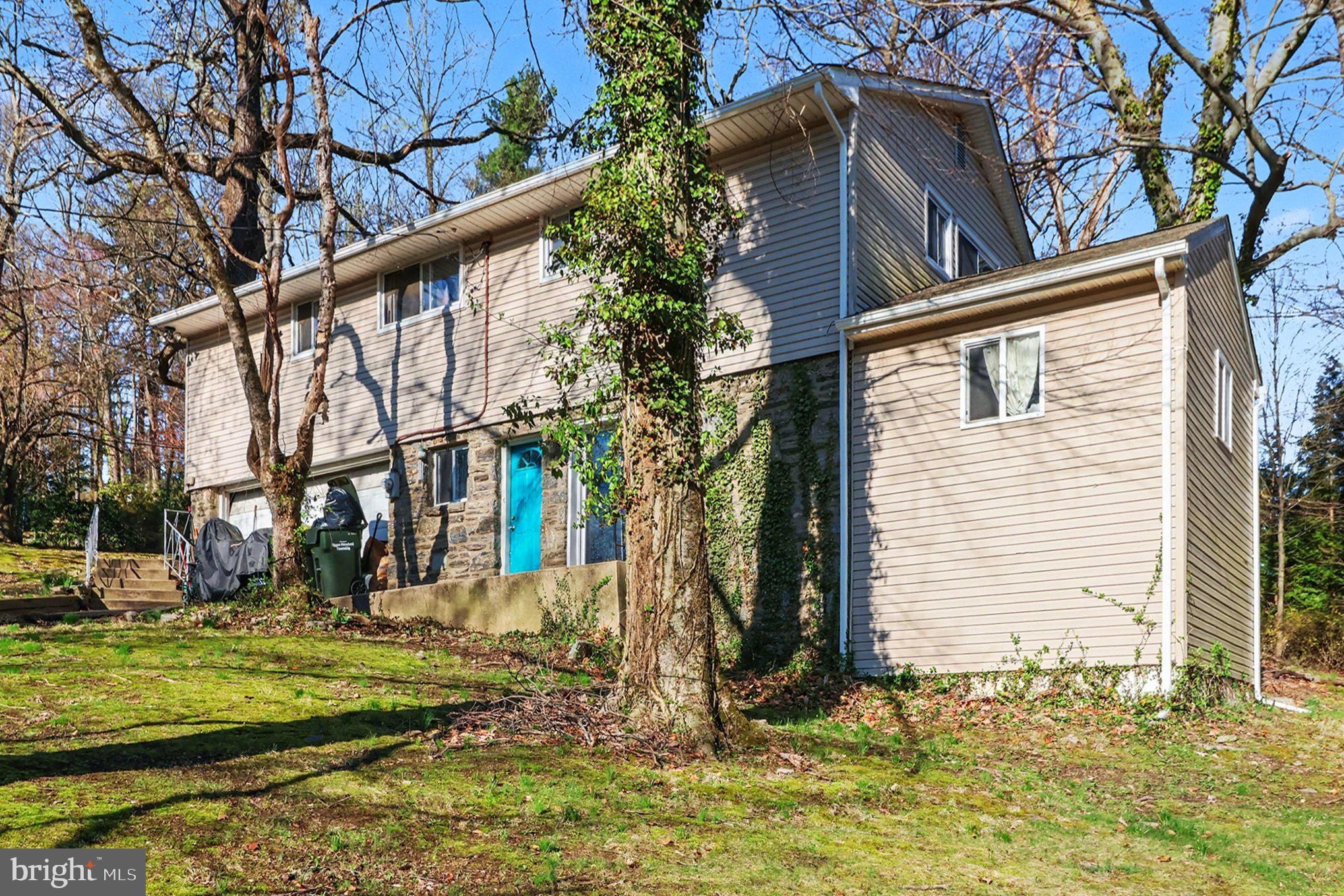 2338 Fairway Road Huntingdon Valley, PA 19006 - Photo 6 of 27 a view of a house with a yard