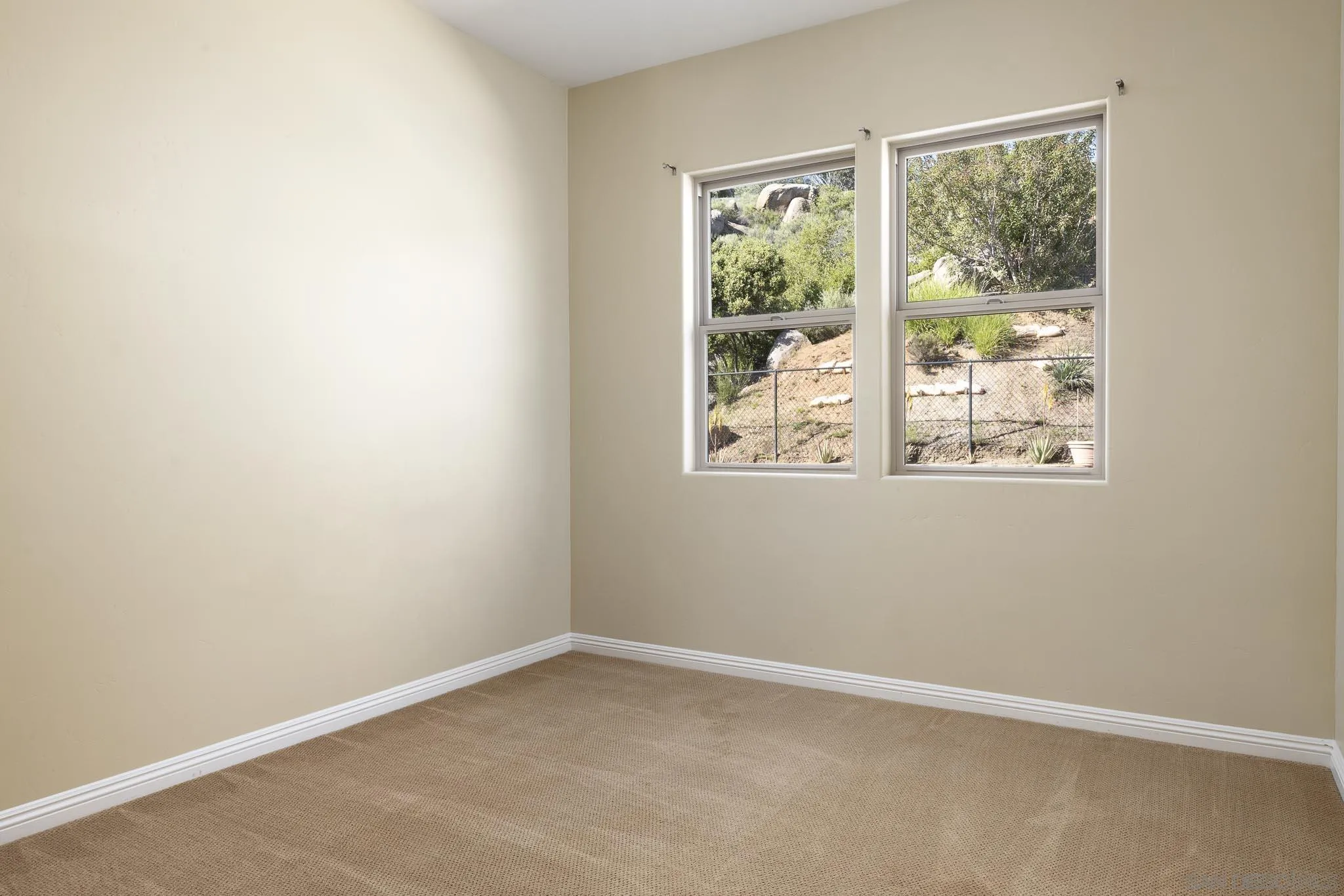 2001 Corte Sierra Alpine, CA 91901 - Photo 25 of 35 an empty room with a window