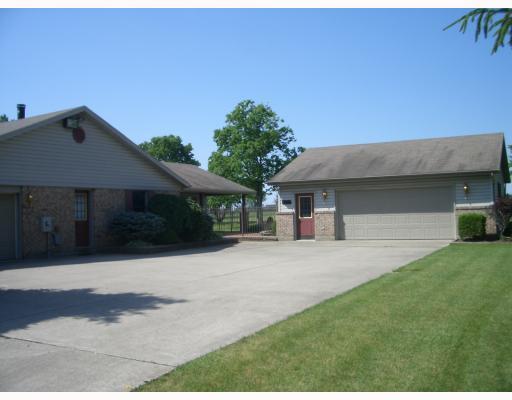 360 Kent Road Tipp City, OH 45371 - Photo 2 of 10 Gallery Image 2