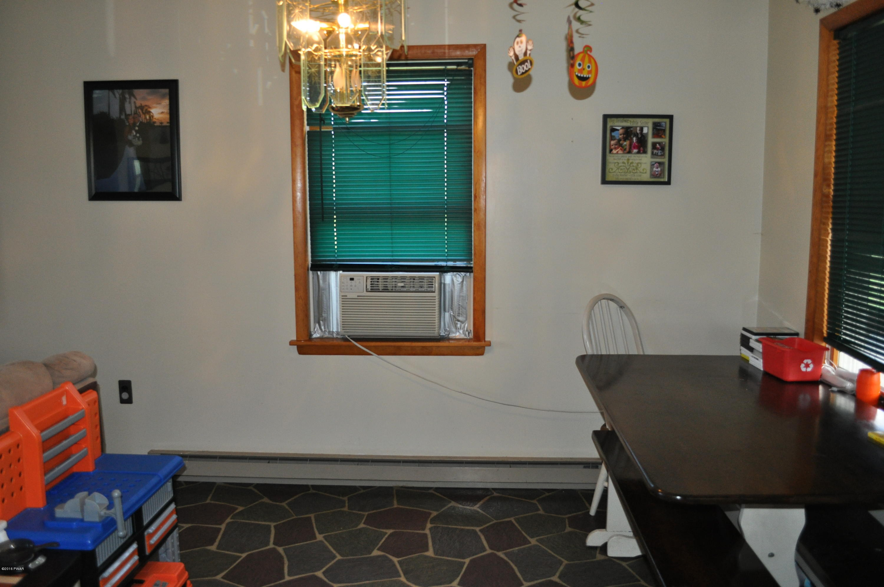 8 Elizabeth Road Beach Lake, PA 18405 - Photo 7 of 15 dining area