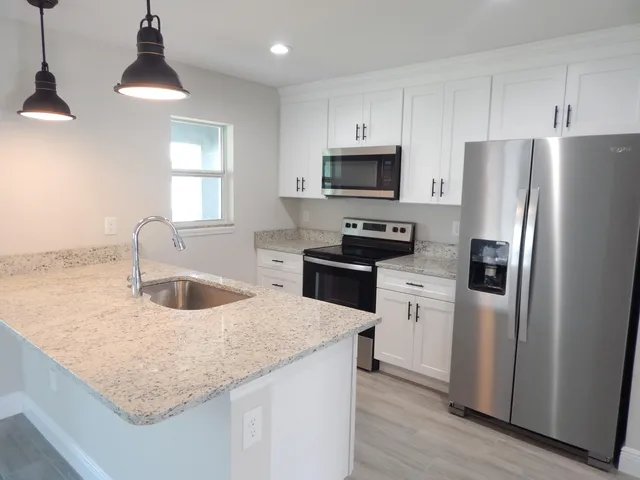 $329,900 | 4335 Southwest 15th Way, Okeechobee, FL 34974