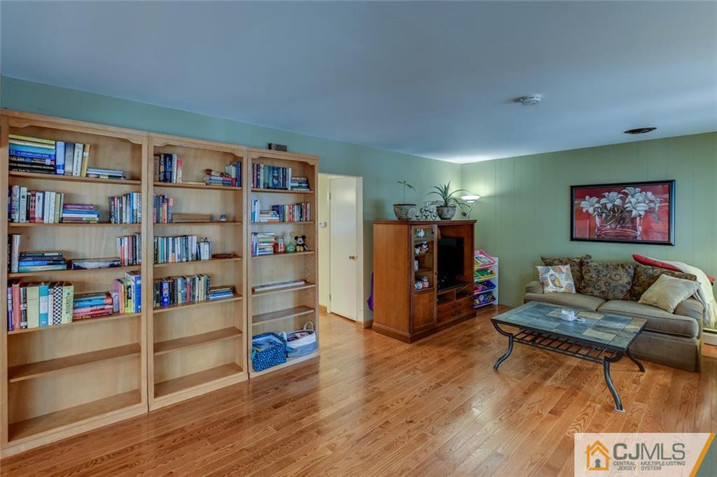 55 Red Bank Road Spotswood, NJ 08884 - Photo 5 of 25 Gallery Image 5