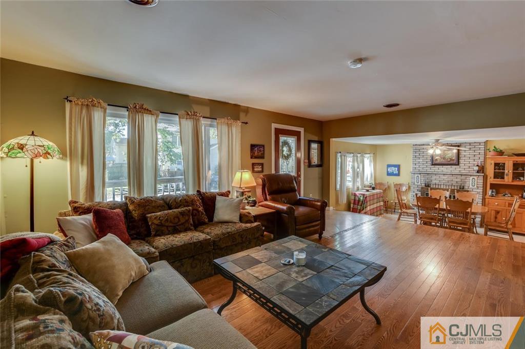 55 Red Bank Road Spotswood, NJ 08884 - Photo 6 of 25 Gallery Image 6