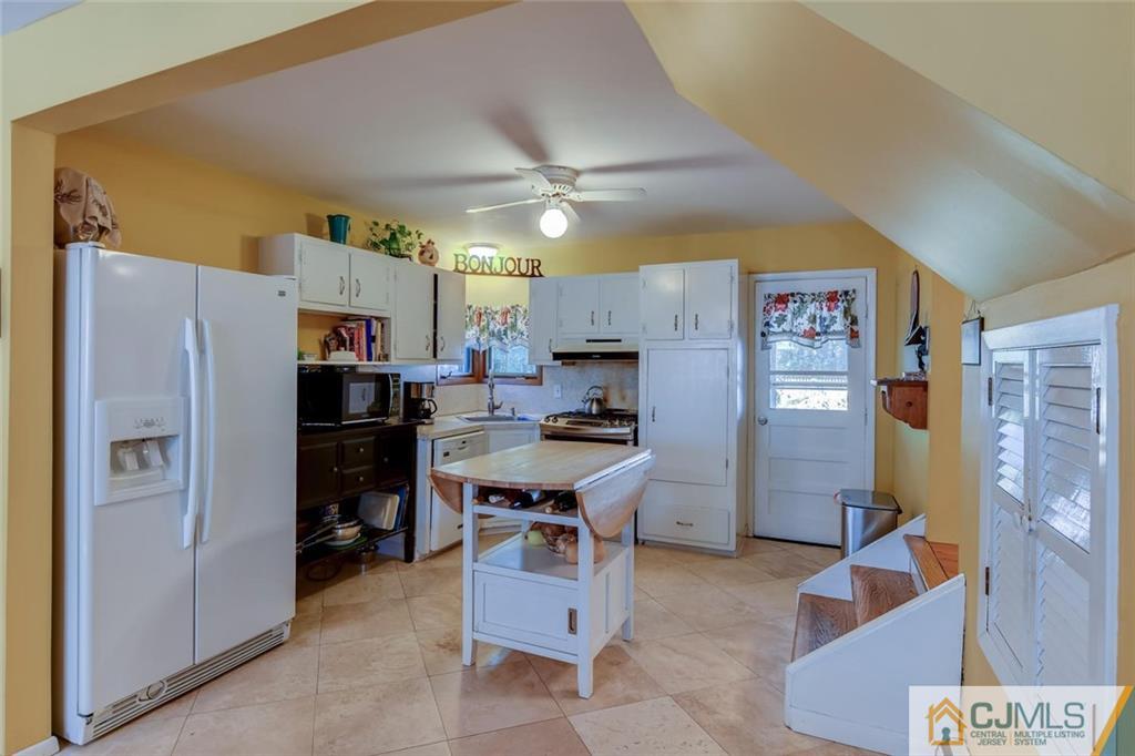55 Red Bank Road Spotswood, NJ 08884 - Photo 10 of 25 Gallery Image 10