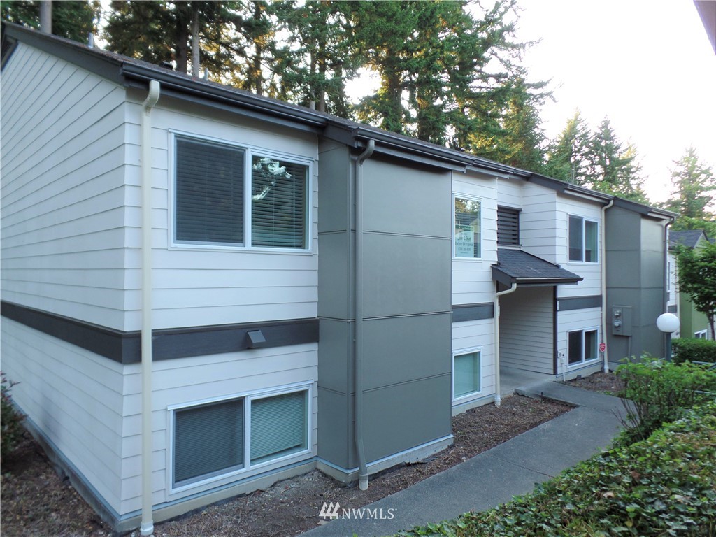 31500 33rd Place Southwest, Unit R201 Federal Way, WA 98023 - Photo 1 of 20 Gallery Image 1