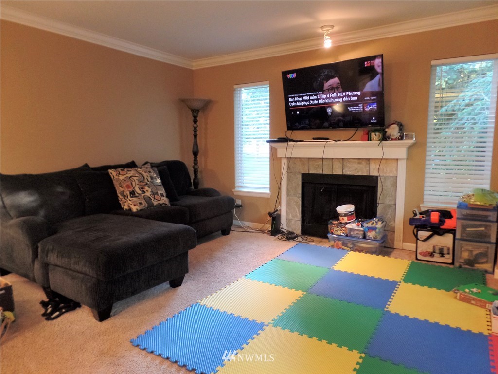 31500 33rd Place Southwest, Unit R201 Federal Way, WA 98023 - Photo 2 of 20 Gallery Image 2