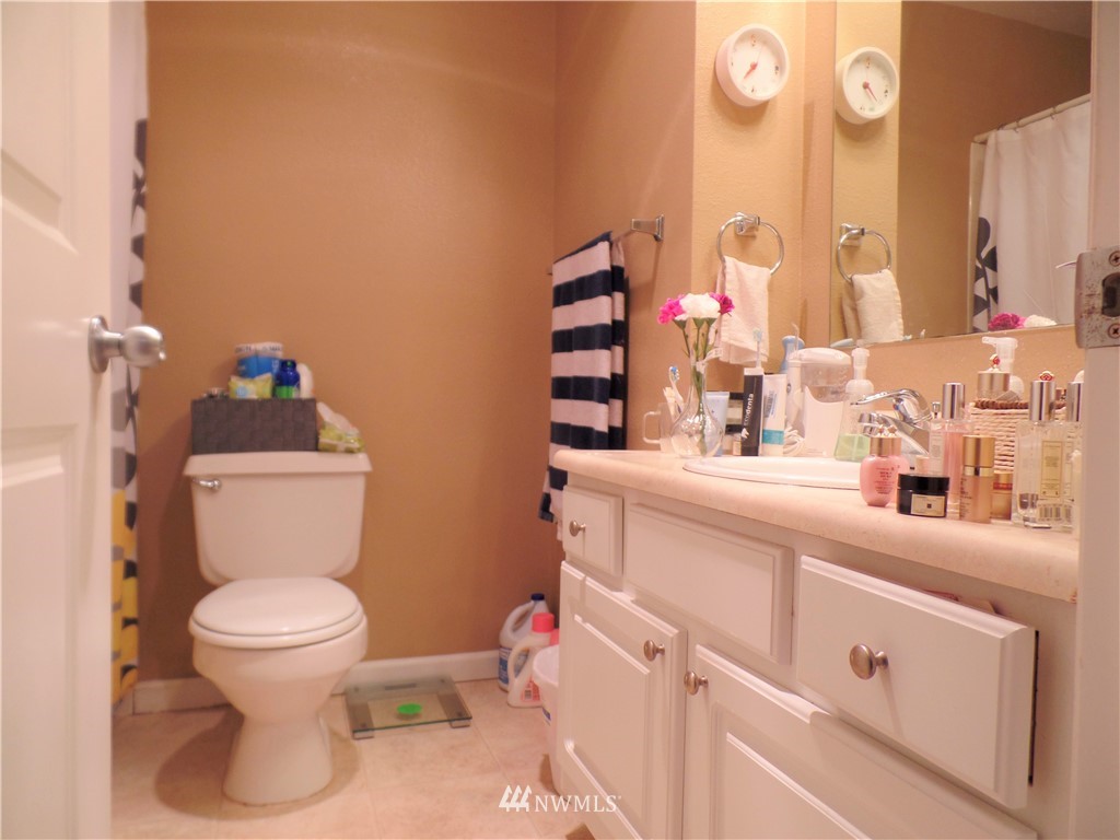 31500 33rd Place Southwest, Unit R201 Federal Way, WA 98023 - Photo 12 of 20 Gallery Image 12