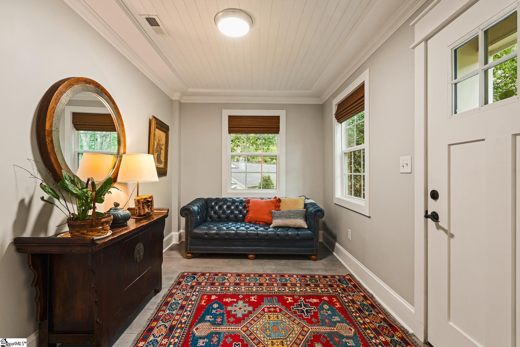 329 Ridgecrest Drive Greenville, SC 29609 - Photo 3 of 37 Gallery Image 3